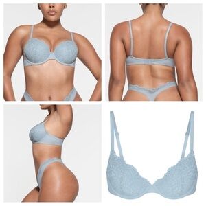 SKIMS Light Blue Lace Underwire Bra